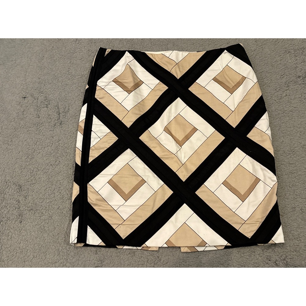 White House Black Market Geometric Diamond Pencil Skirt Tan Black White Size 4